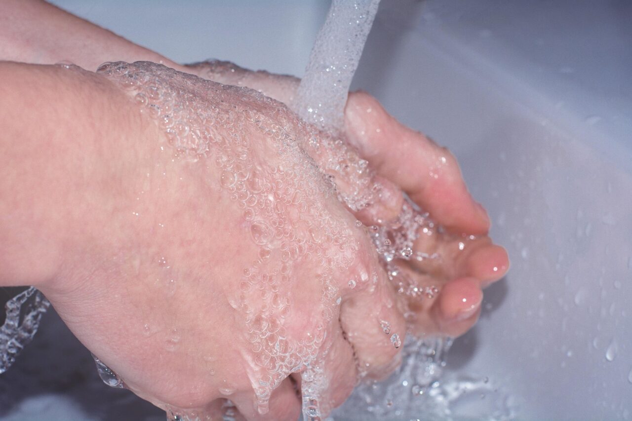 Gesund durchs ganze Jahr mit dem Kneippbund: Gerade im Winter ist Händewaschen besonders wichtig.